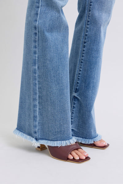 Bootcut w/Fray Hem Jeans